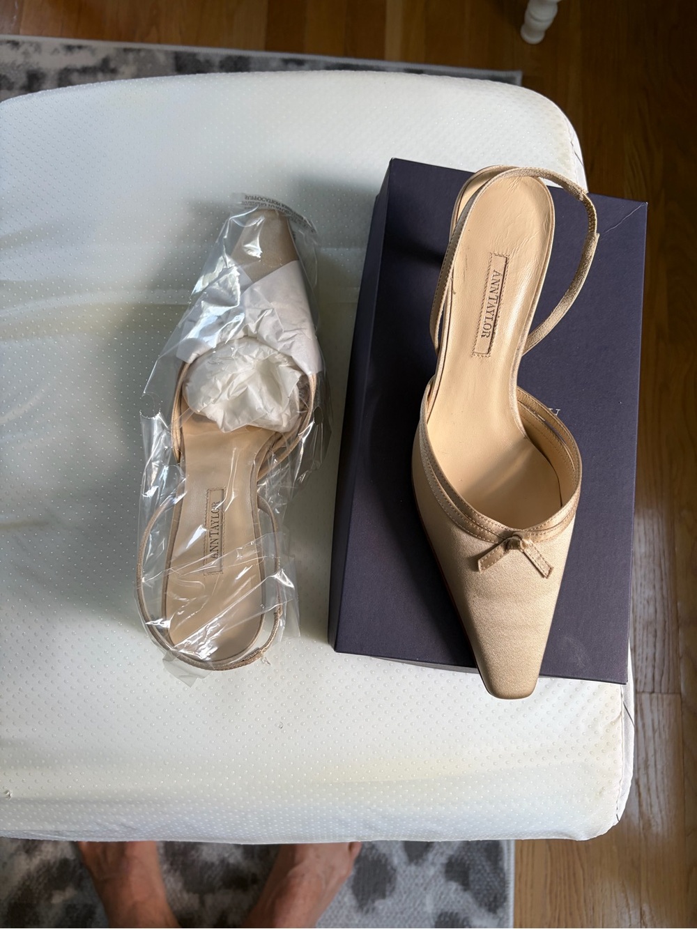 Ann Taylor Gold  Pointed Slingback Heels with Bow